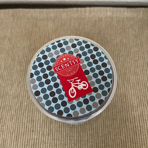 2/$8 Scentsy - Picture 4 of 6